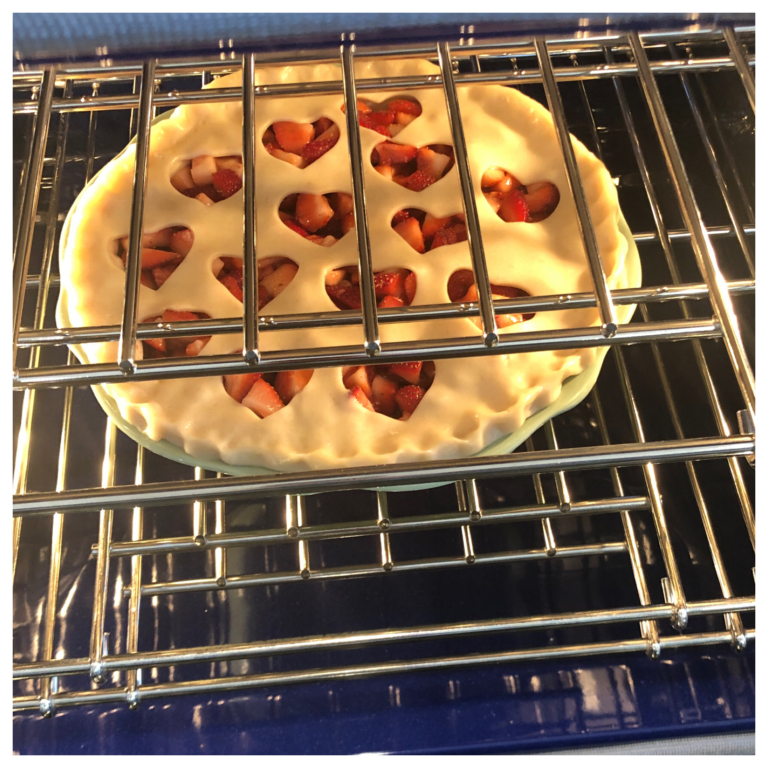 Strawberry Sweetheart Pie